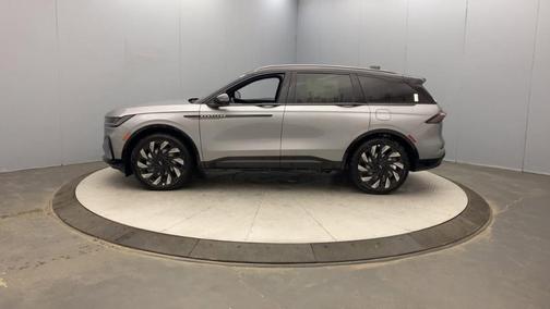 2025 Lincoln Nautilus Reserve