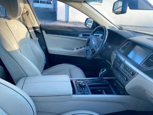 2016 Hyundai Genesis 3.8