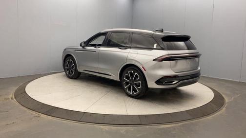 2025 Lincoln Nautilus Reserve
