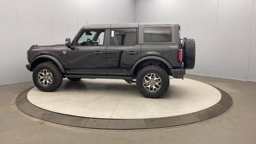 Shadow Black 2023 Ford Bronco Badlands