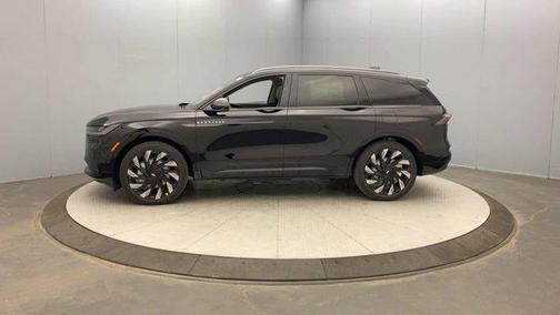 2025 Lincoln Nautilus Reserve