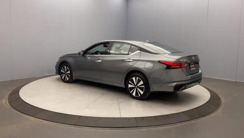 2022 Nissan Altima 2.5 SL