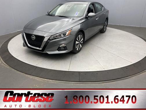 2022 Nissan Altima 2.5 SL
