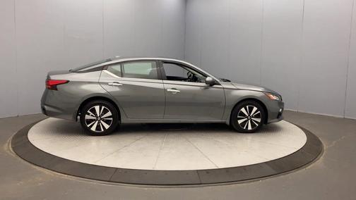 2022 Nissan Altima 2.5 SL