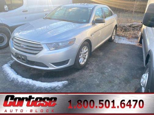 2014 Ford Taurus SE