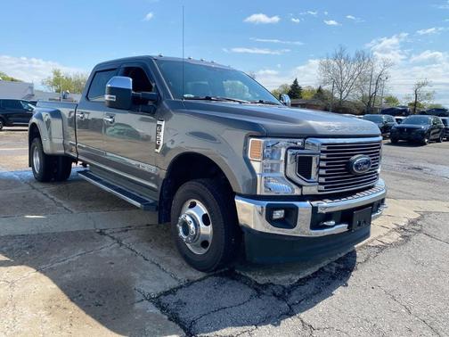 Carbonized Gray Metallic 2021 Ford F-350 Lariat Super Duty