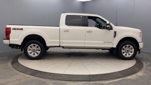 White 2022 Ford F-250 Platinum
