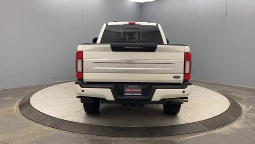 White 2022 Ford F-250 Platinum
