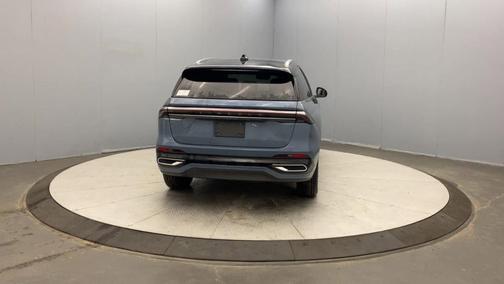 2025 Lincoln Nautilus Reserve