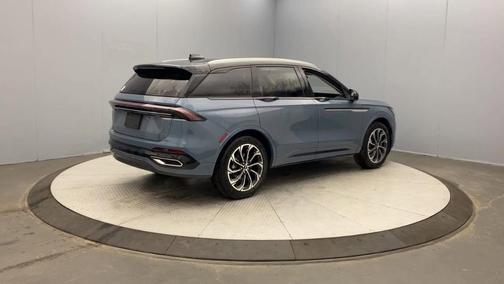2025 Lincoln Nautilus Reserve