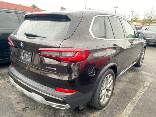 Sparkling Brown Metallic 2023 BMW X5 xDrive40i