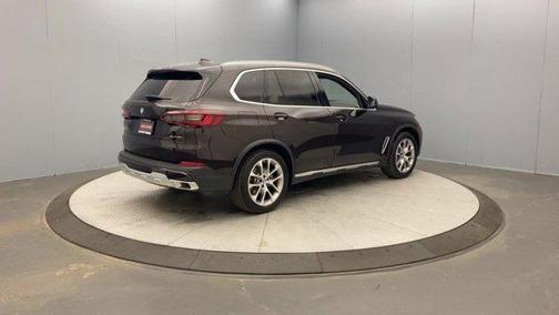 Sparkling Brown Metallic 2023 BMW X5 xDrive40i