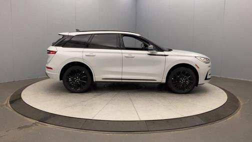 2025 Lincoln Corsair Reserve