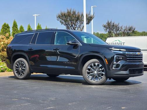 2026 Chevrolet Traverse FWD LT