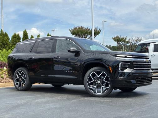 Mosaic Black Metallic 2026 Chevrolet Traverse FWD High Country