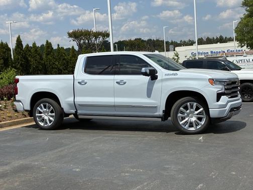 Polar White Tricoat 2026 Chevrolet Silverado 1500 High Country