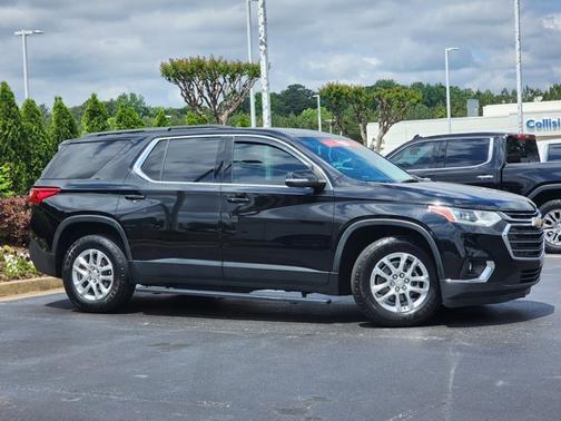2021 Chevrolet Traverse LT Cloth