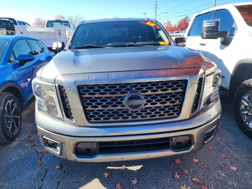2018 Nissan Titan SV