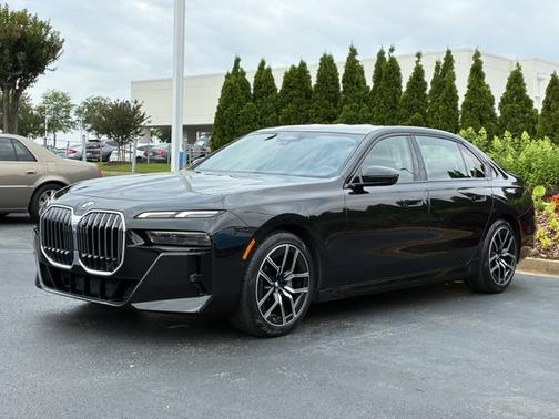 Black Sapphire Metallic 2025 BMW 740 740i xDrive