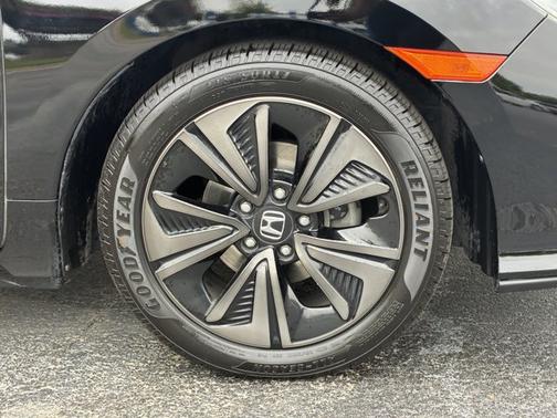 Crystal Black Pearl 2018 Honda Civic EX