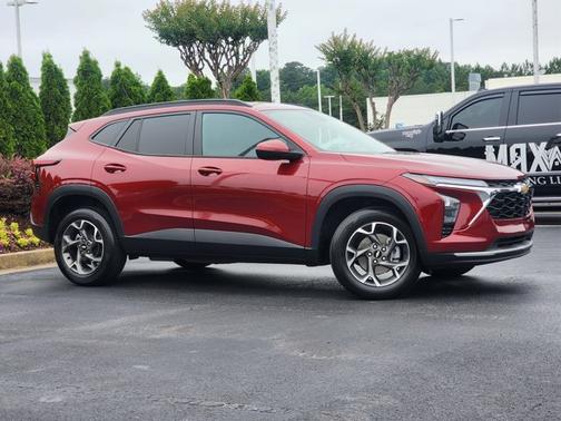 2024 Chevrolet Trax LT