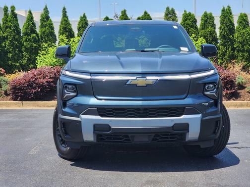 2025 Chevrolet Silverado EV LT