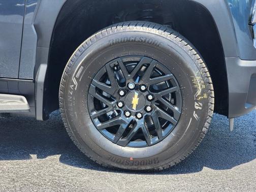 2025 Chevrolet Silverado EV LT