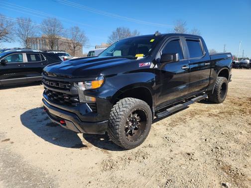 2022 Chevrolet Silverado 1500 Custom Trail Boss