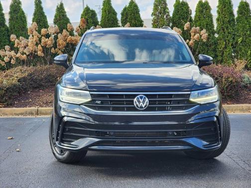 2022 Volkswagen Tiguan SE R-Line Black