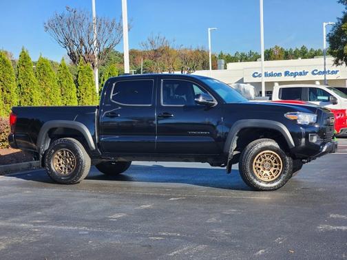 2023 Toyota Tacoma Base