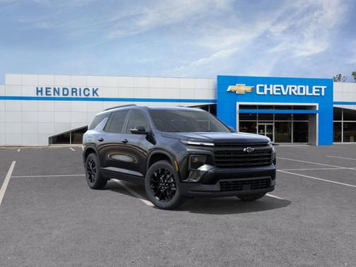 Mosaic Black Metallic 2026 Chevrolet Traverse FWD LT