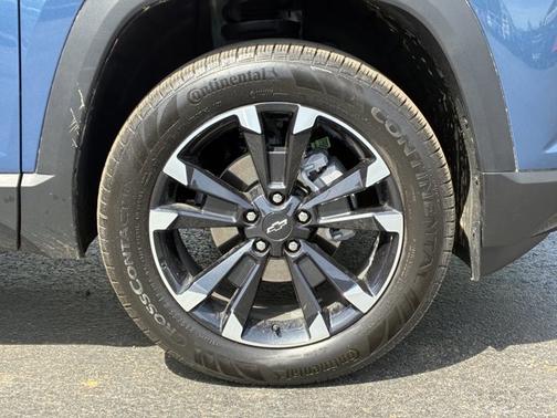 Lakeshore Blue Metallic 2026 Chevrolet Equinox FWD RS