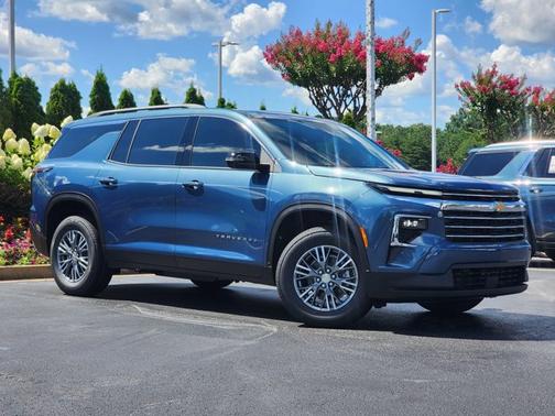 2025 Chevrolet Traverse FWD LT