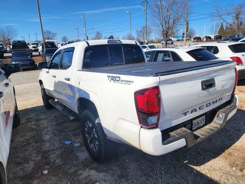 2022 Toyota Tacoma SR