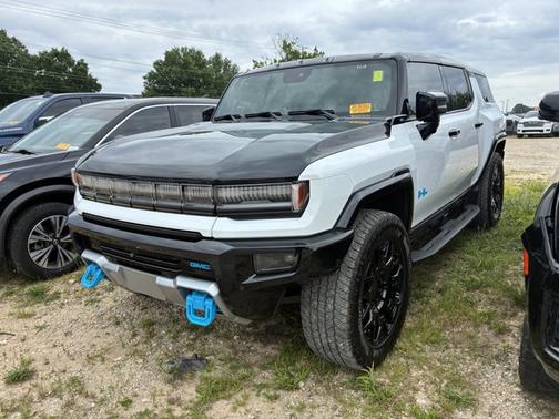 Interstellar White 2025 GMC HUMMER EV SUV 2X