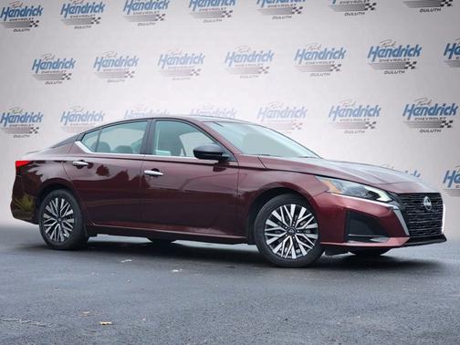 2025 Nissan Altima SV