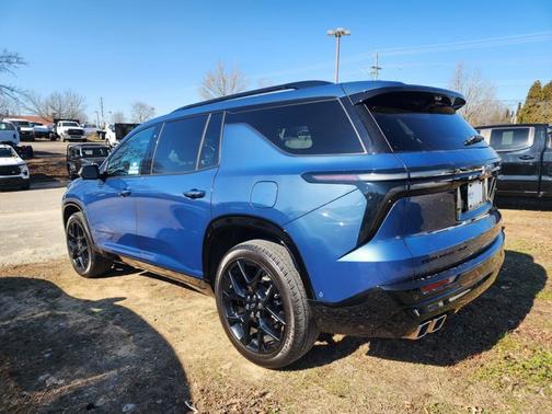 2024 Chevrolet Traverse AWD RS