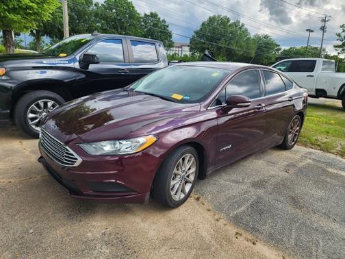 2017 Ford Fusion Hybrid SE