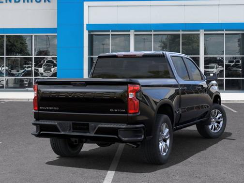 2025 Chevrolet Silverado 1500 Custom