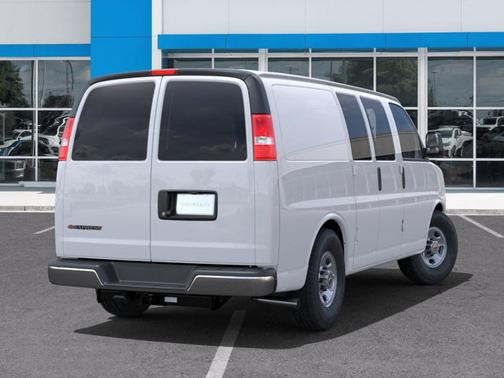2025 Chevrolet Express 2500