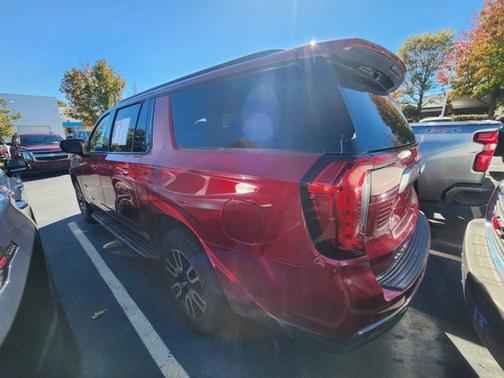 2022 GMC Yukon XL AT4