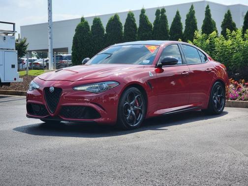 2019 Alfa Romeo Giulia Quadrifoglio