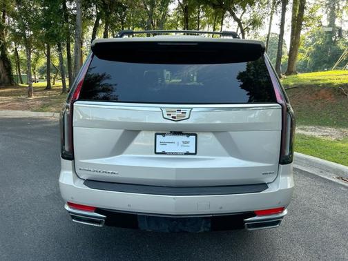 2023 Cadillac Escalade ESV 4WD Premium Luxury