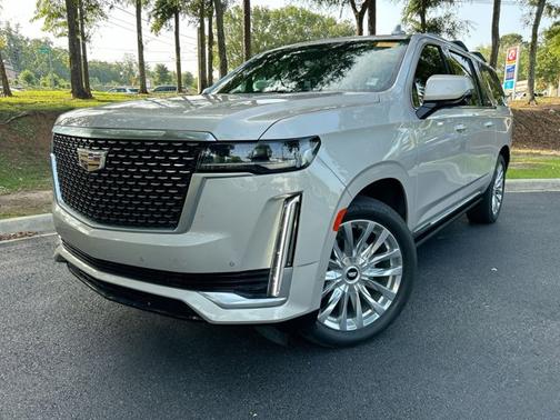 2023 Cadillac Escalade ESV 4WD Premium Luxury