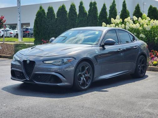 2019 Alfa Romeo Giulia Quadrifoglio