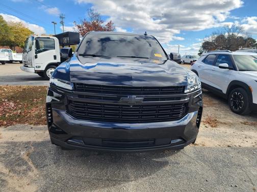 2024 Chevrolet Suburban RST