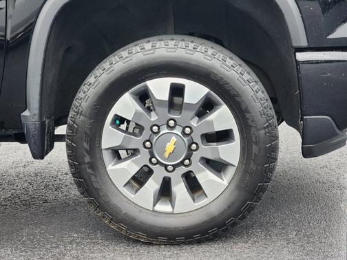 2024 Chevrolet Silverado 2500 Custom
