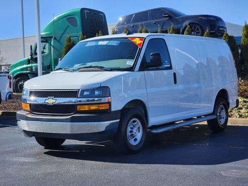 2024 Chevrolet Express 2500 
