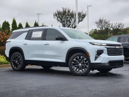 2026 Chevrolet Traverse FWD LT
