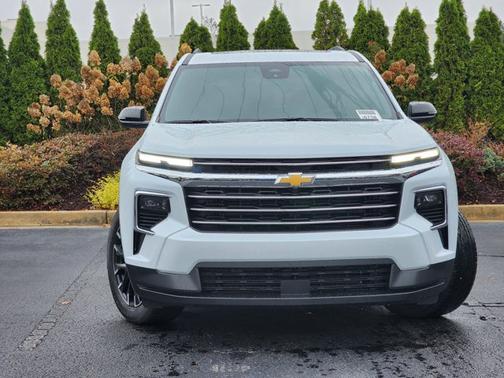 2026 Chevrolet Traverse FWD LT